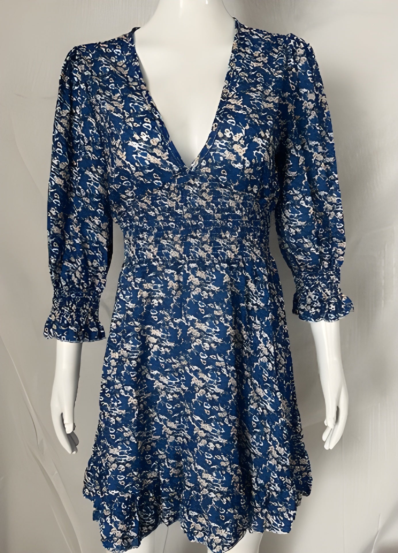 Anne Mette™ | Elegantiška Maxi Suknelė su Flattering Siluetu